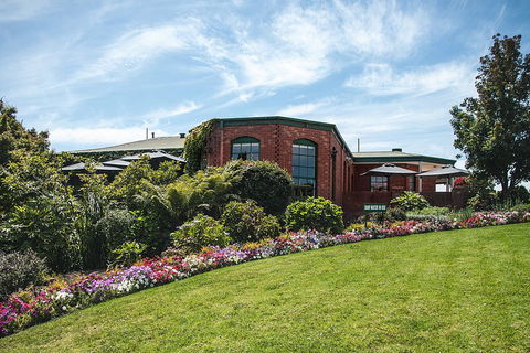 Yarra Valley Premium Tour Inc Lunch And Cheese And Wine Pairing At De Bortoli - Restaurant Guide 3