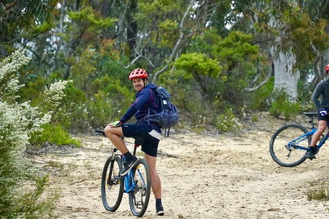 Blue Mountains Hanging Rock SELF-GUIDED Mountain Bike Hire Service - Restaurant Guide 4