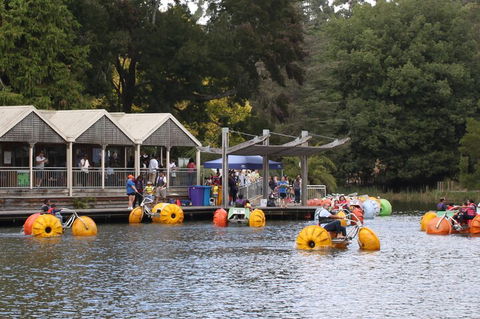 Yarra Valley, Dandenong Ranges Inc. Lunch With Wine,plus Morning Tea,chocolate - Restaurant Guide 1