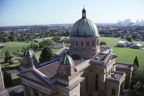 Melbourne City Tour: Lifestyle Of The Rich And Famous - Restaurant Guide 4