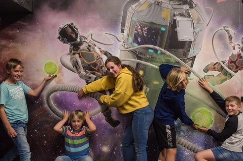 Best VR Escape Room Melbourne | 60 Minutes To Escape | Fun For The Whole Family - Restaurant Guide 1