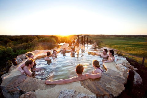 Peninsula Hot Springs Tour With Restaurant Lunch & Gondola Ride - Restaurant Guide 4
