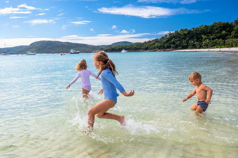 Whitehaven Beach And Daydream Island Cruise - Restaurant Guide 3