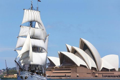 Sydney Harbour Tall Ship Lunch Cruise - Restaurant Guide 0