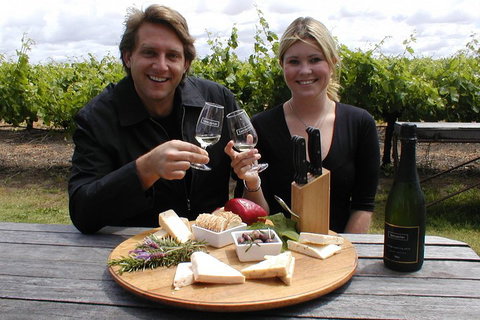 Swan Valley Tour From Perth: Wine, Beer And Chocolate Tastings - Restaurant Guide 4