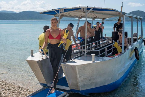 Fitzroy Island Day Trip From Cairns - Restaurant Guide 5